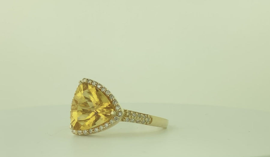 Trillion Ring - Yellow Gold