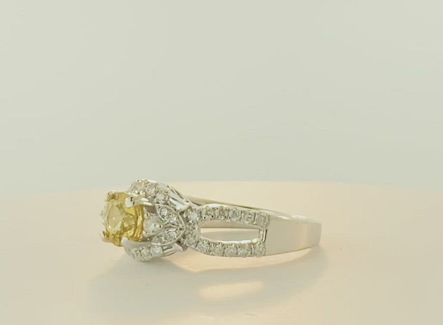 Round Ring - White Gold