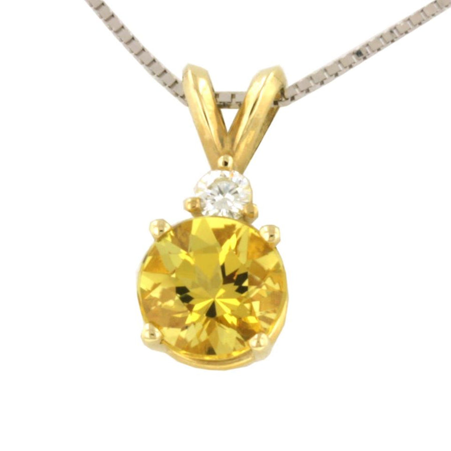 Pendant with one diamond