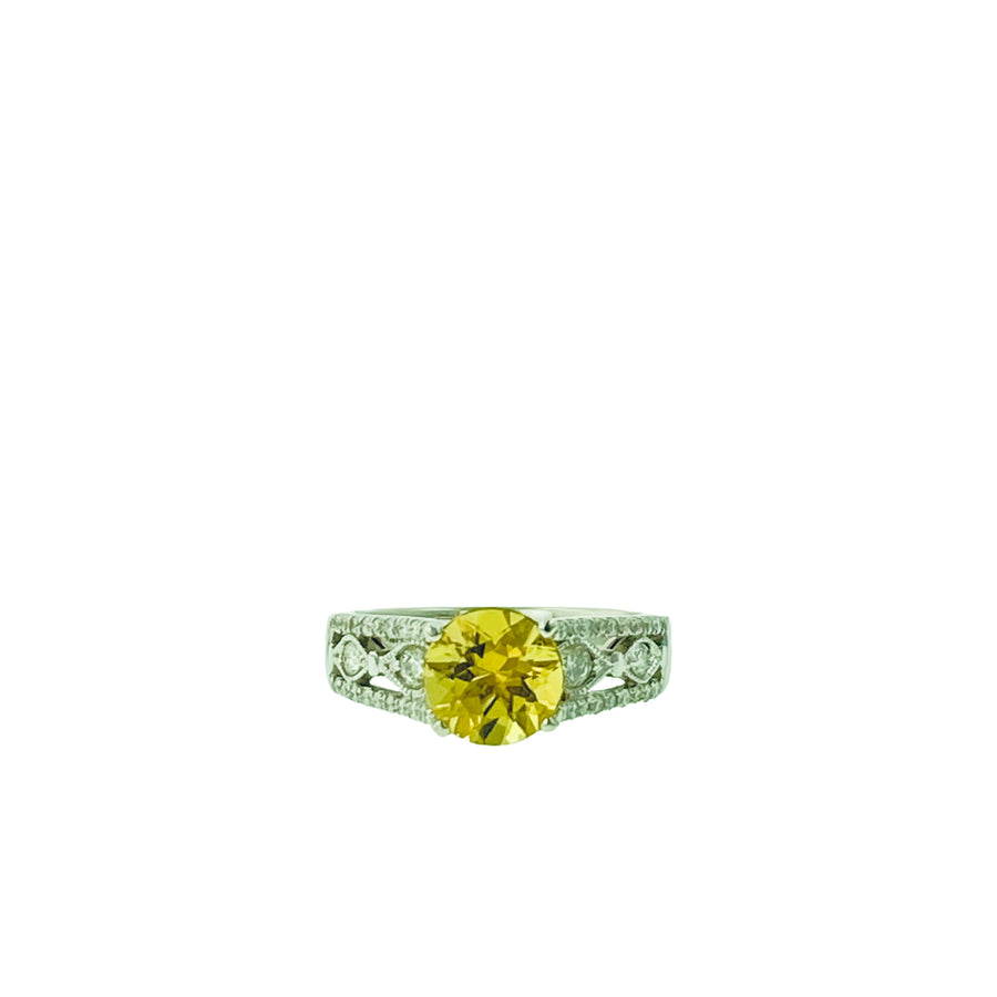 Round Ring With Diamonds - White Gold