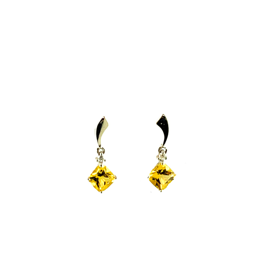 Diamond Shape Dangle Earrings - White Gold