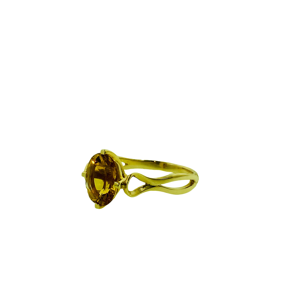 Oval Solitaire Ring - Yellow Gold