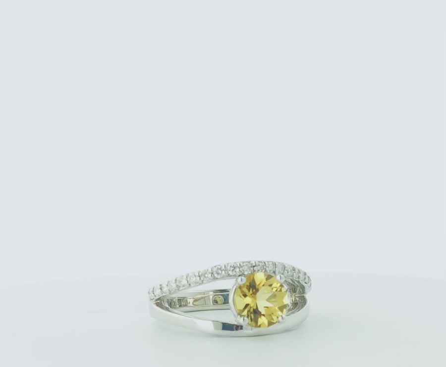 Round Ring - White Gold