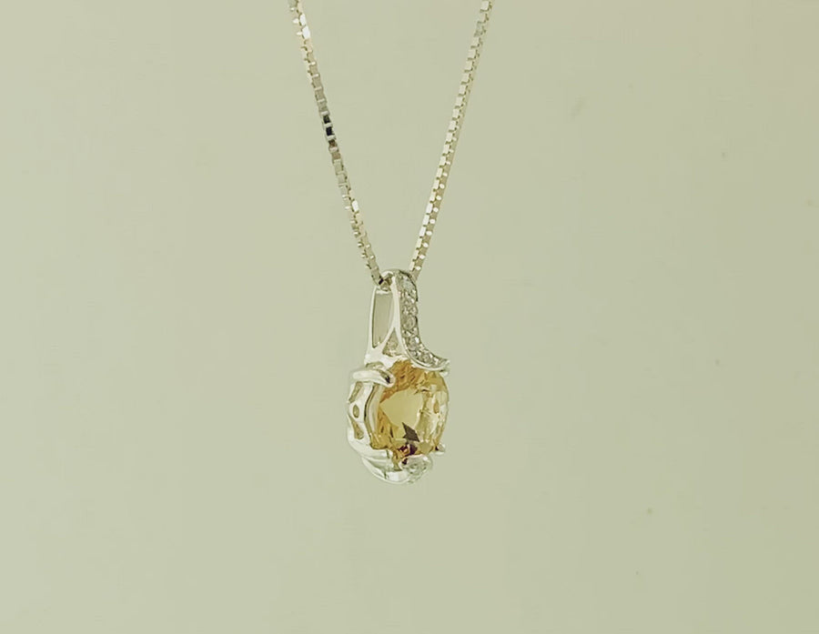 Round Pendant - White Gold